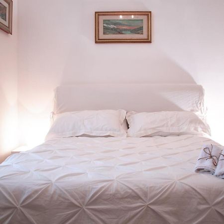 Apartamento Luxury Bnb Pisacane Bari Exterior foto