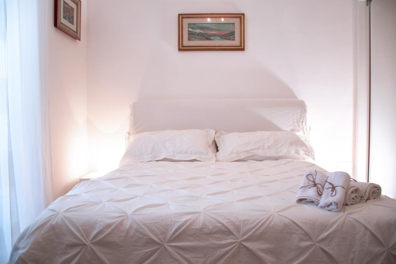 Apartamento Luxury Bnb Pisacane Bari Exterior foto