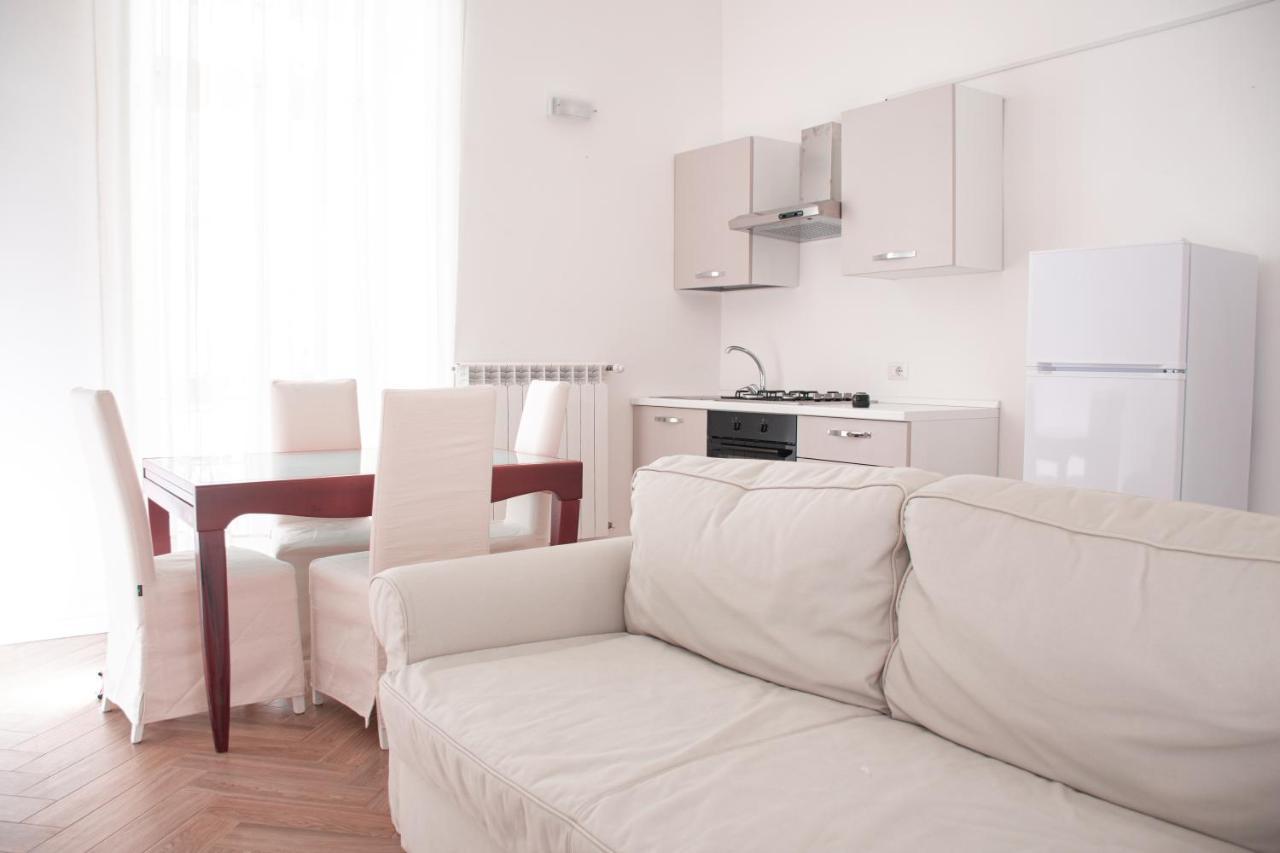 Apartamento Luxury Bnb Pisacane Bari Exterior foto