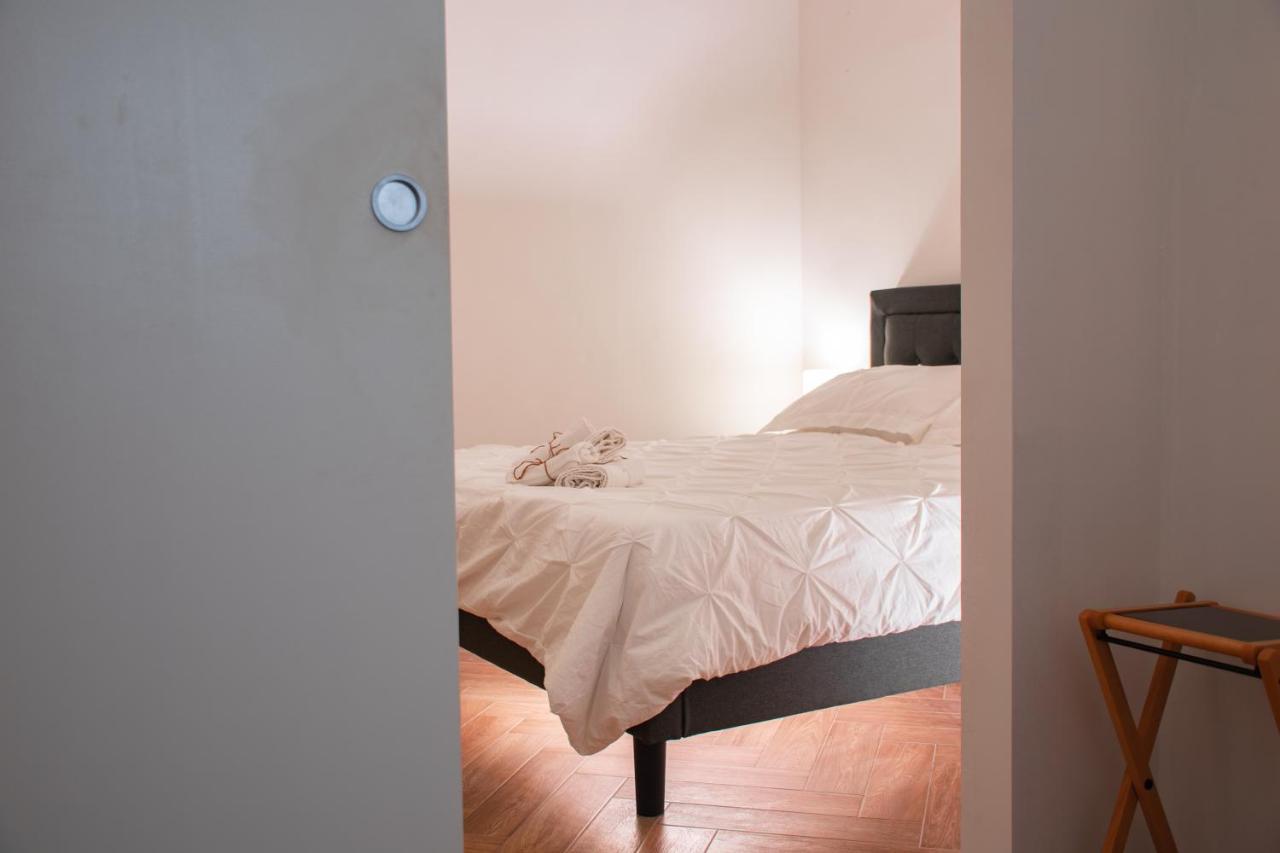 Apartamento Luxury Bnb Pisacane Bari Exterior foto